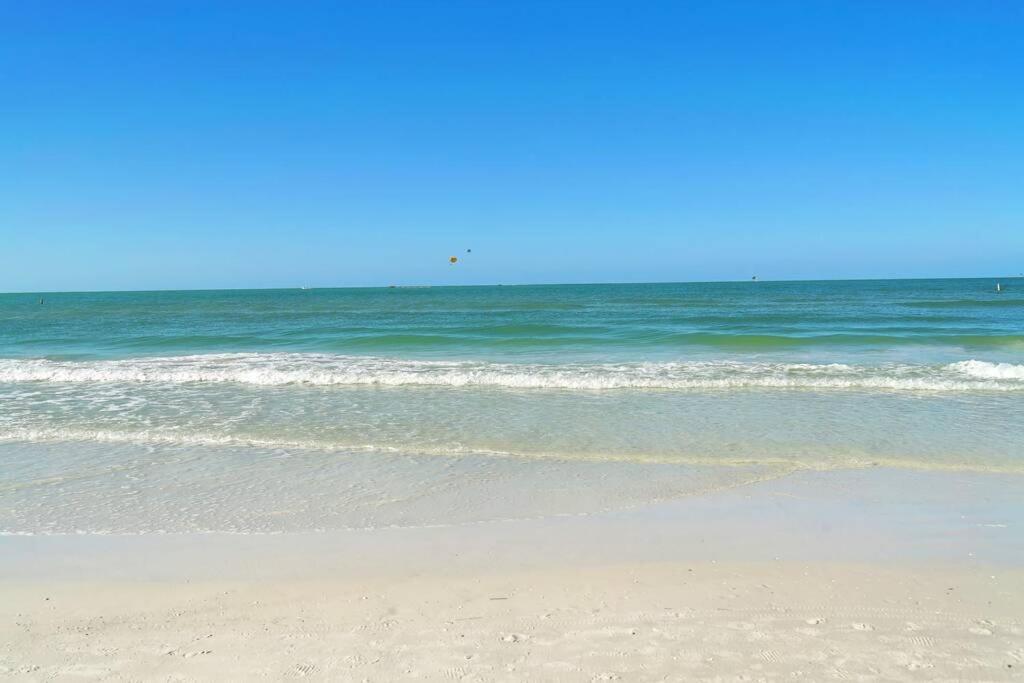 Pet-Friendly, King Bed, Close To Siesta Beach, Restaurants, Shopping Villa Sarasota Esterno foto